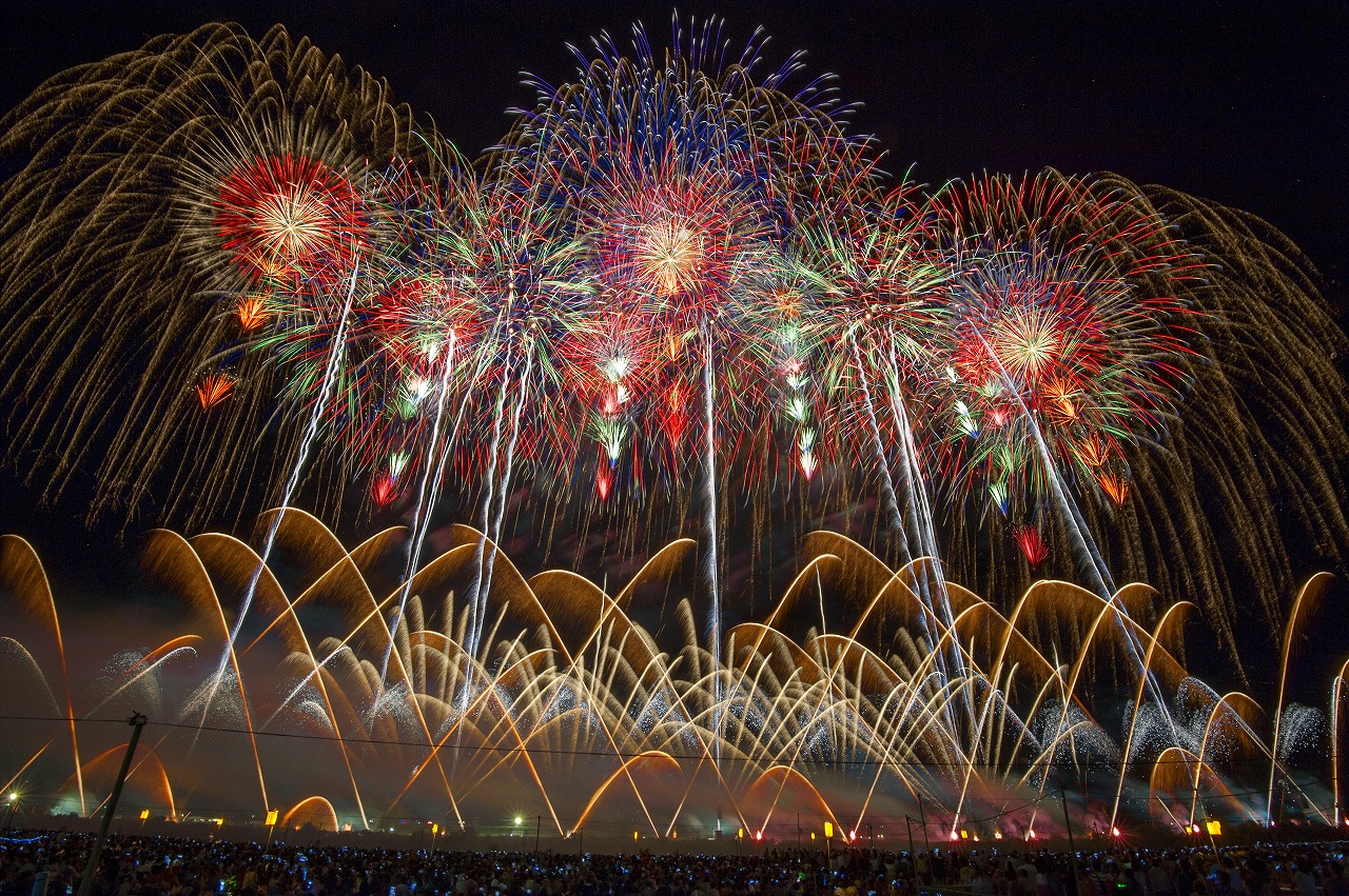 第95回 全国花火競技大会「大曲の花火」 ｜「花火ぴあ」全国の